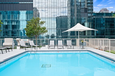 Sparkling pool at Shoreham and Tides Apartments, Illinois